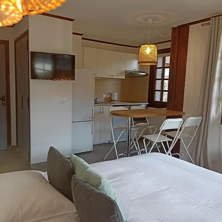 Apart-hotel L'eau Vive 3*